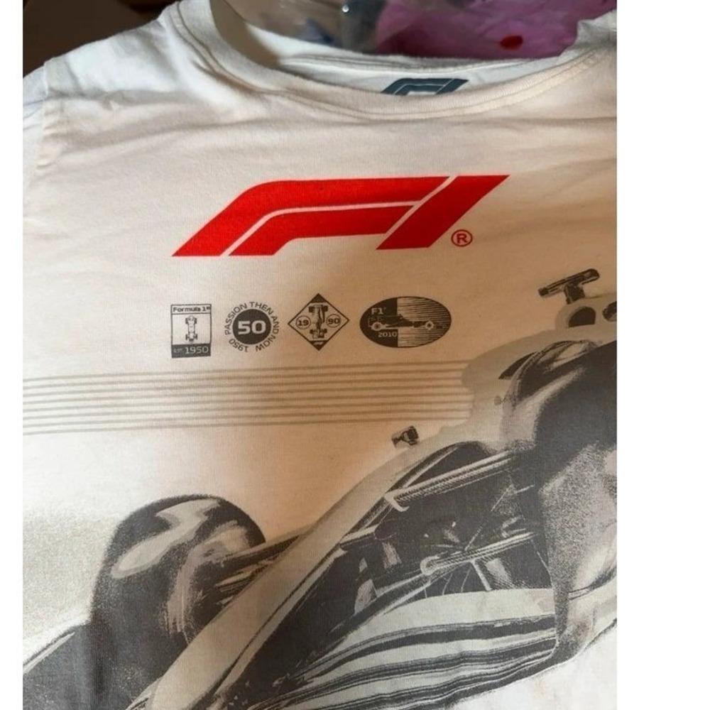 Formula 1 F1 Racing Graphic T-Shirt Hybrid Apparel White Mens Small S Car Print